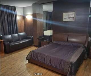 Отель Hotel City Pleven Плевен Стандартный двухместный номер с 1 кроватью или 2 отдельными кроватями-12